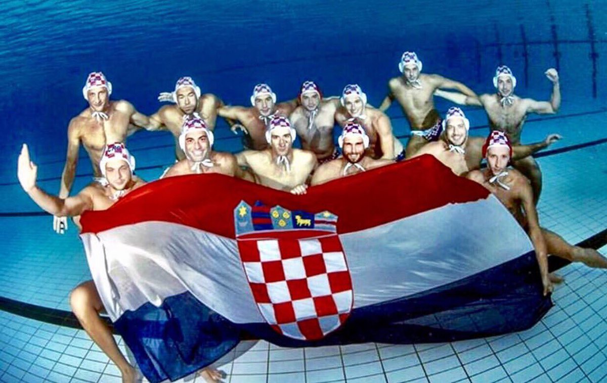 marko_pjaca20's tweet photo. #WorldChampions 💪 BARAKUDE❕❗️❕❗️
#ProudToBeCroat #waterpolo #barakude https://t.co/3y7BWkfZbc
