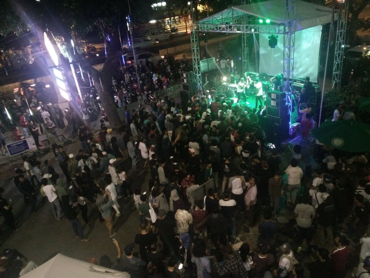Beerhouse jatinegara tweet media