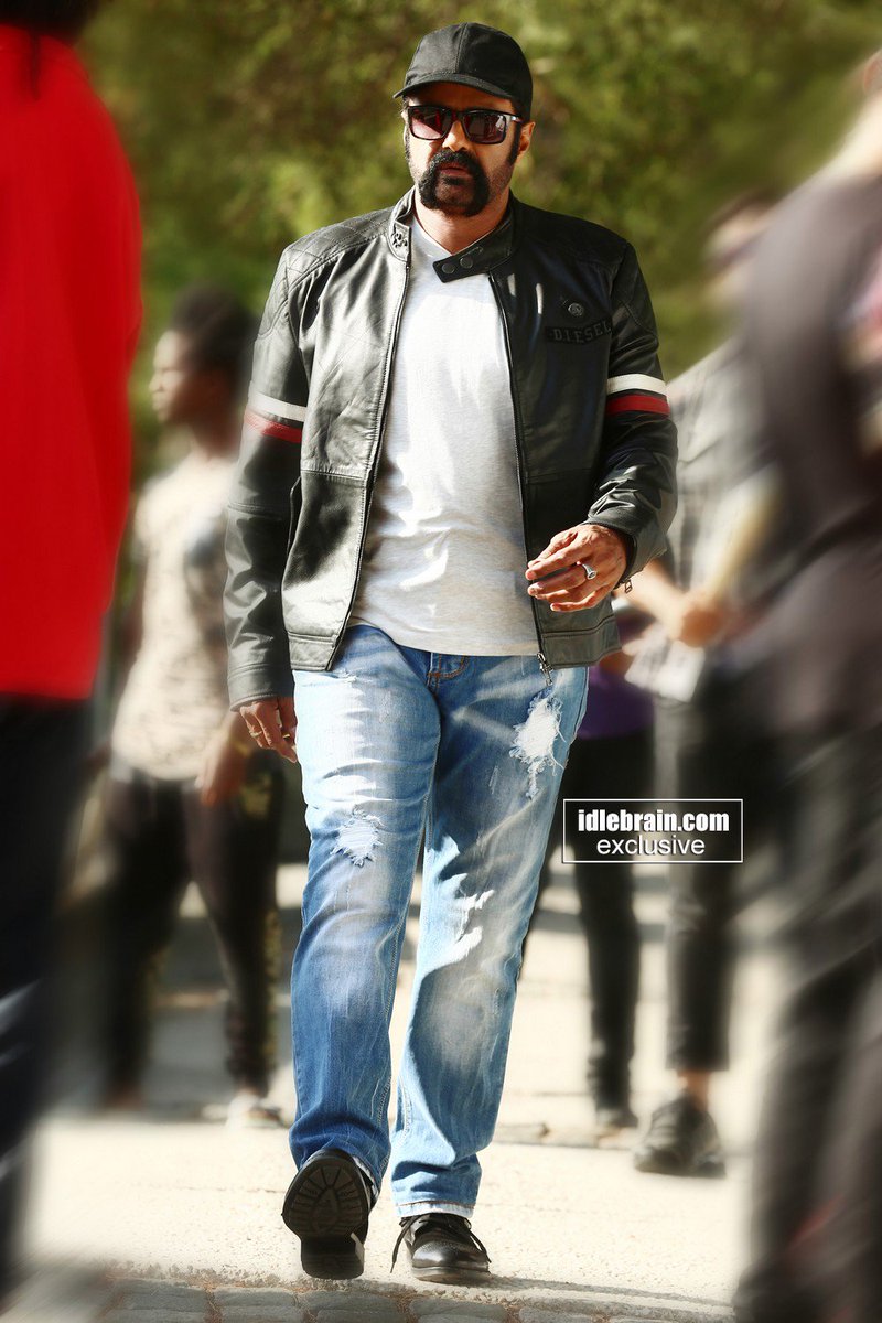 idlebraindotcom's tweet photo. Balakrishna in #PaisaVasool
https://t.co/lVID5CVKhD https://t.co/taEdhMa94q