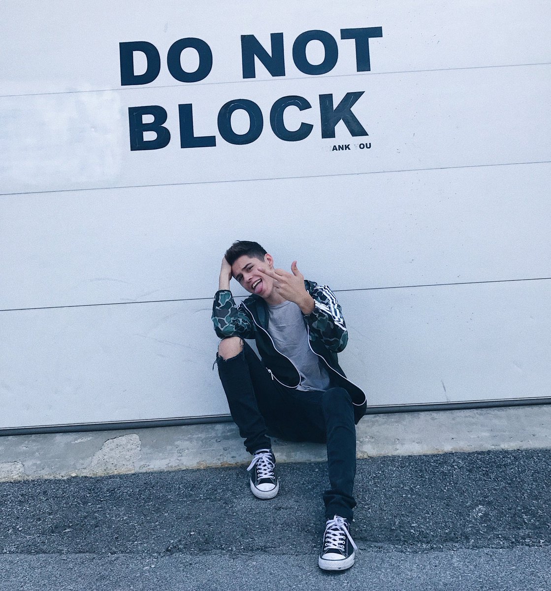 ᎠᎾ NᎾᎢ ᏴᏞᎾᏟK ᴛʜᴀɴᴋ ʏᴏᴜ