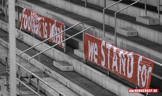 FasziFankurve's tweet photo. "Football is what we STAND for": #Corrillo #Ultras mit Stellungnahem gegen Sitzplatz-Pflicht der #UEFA: #UEL #SCFDOM https://t.co/MCZ3IAu6W4 https://t.co/KVTHfsOtlQ