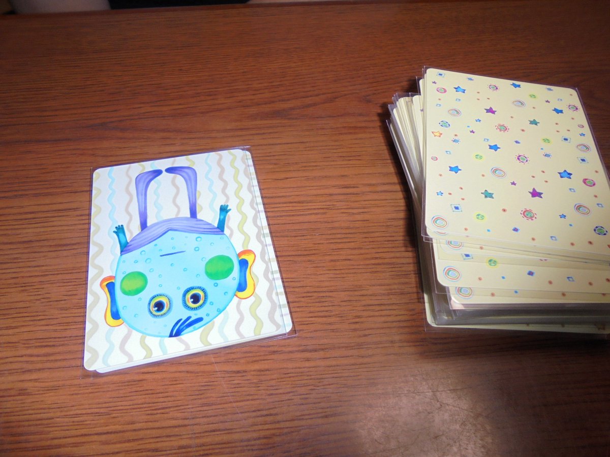 名張ボードゲームコミュニティ 椛 V Twitter ナンジャモンジャ 白 緑 おばけキャッチ ナンジャモンジャは白を2回やりましたが 1回目の答えに引っ張られるので余計難しくなりますね おばけキャッチは本の絵があるカードだと正解を言う上級ルールもやりまし