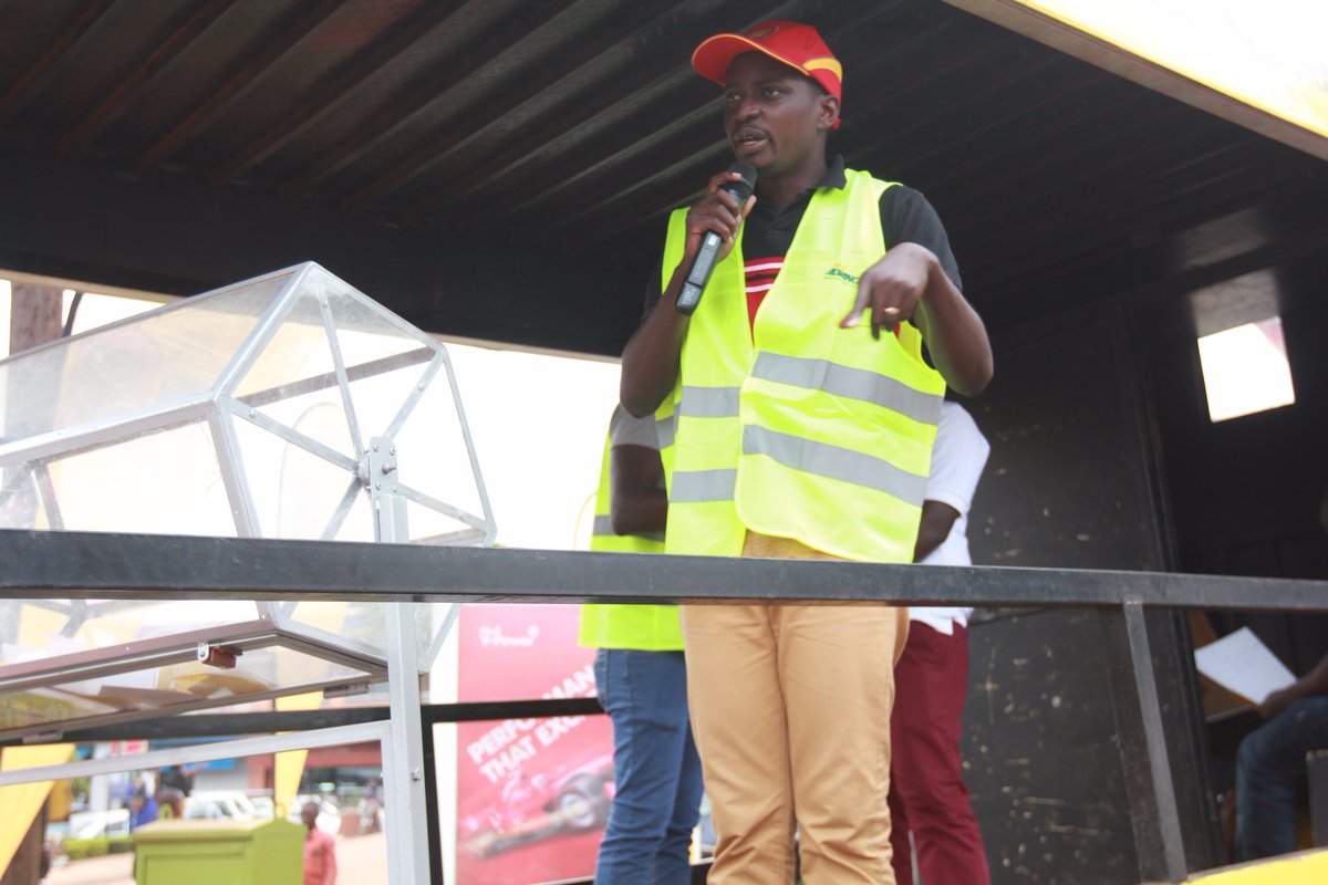 LegendsEventsUg's tweet image. Each time a motorcyclists uses #ShellAdvance free servicing is guaranteed to them and a chance to win big with #ShellBodakapo @VivoEnergyUg