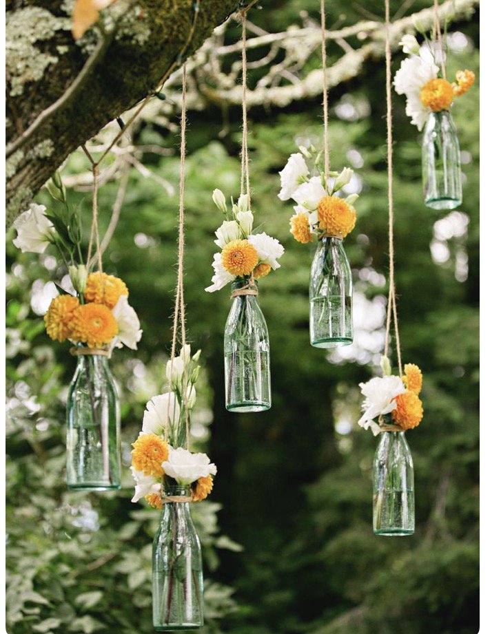 TPindolia's tweet photo. Something as simple as a glass jar can create such a pretty impact for your wedding decor #diy #diybride #weddinginspiration #gettingmarried https://t.co/3qMHAKM8yA