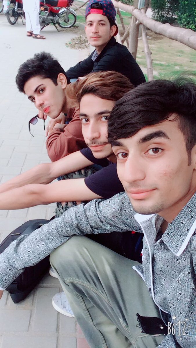 Chanzaib_Rajput's tweet photo. With friends enjoying weather https://t.co/8KsV5G1Rdu