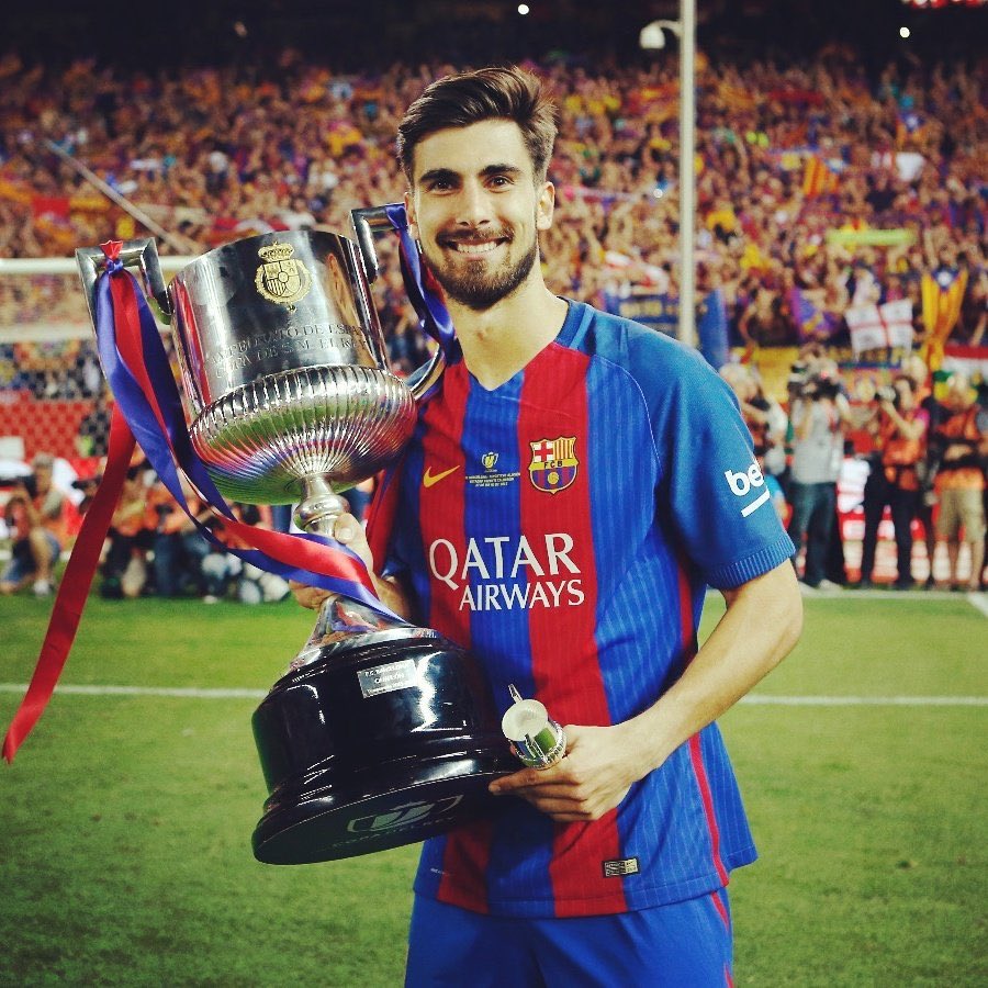 Happy birthday to Andre Gomes who turns 24 today! 