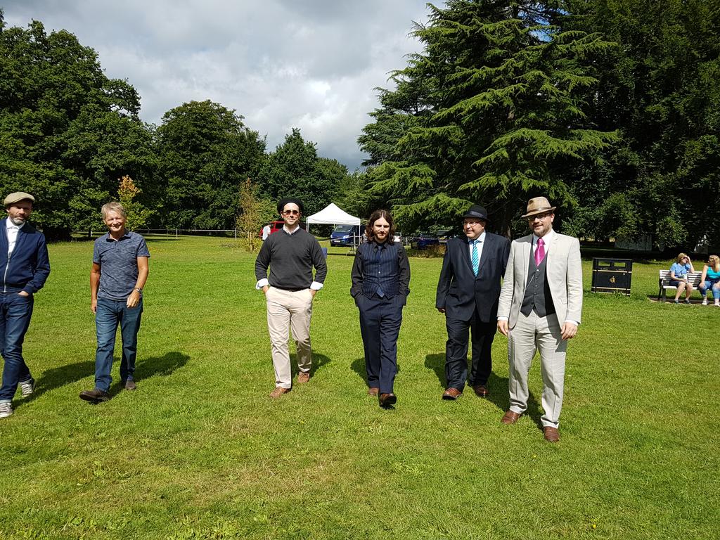 #BigJiveSwingJazzFestival Watford  <a href="/lastchancelindy/">Last Chance Ragtime</a> band have arrived.. Gonna be a fab day :-) <a href="/Jiveswing/">JiveSwing.Com</a> <a href="/SwingDancersLdn/">SwingDancersofLondon</a>  <a href="/WatfordLondon/">Watford Herts News Matters ⭐</a>
