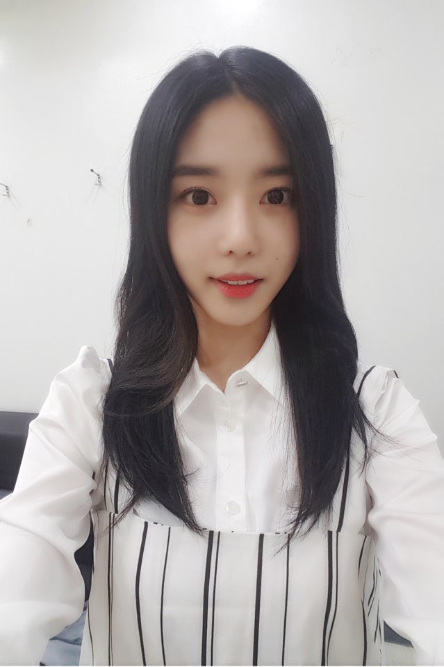 bonusbaby_twt's tweet photo. [#문희] 
오늘 복면가왕 패널로 두번 째 출연했는데요~ 또 다시 출연할 수 있어서 너무 좋았고, 녹화하는 내내 눈과 귀가 즐거운 시간이었습니다. 녹화 때 사진 올리고 가요~😊
#복면가왕 #보너스베이비 #문희 #최문희 https://t.co/0NNJtB2fql