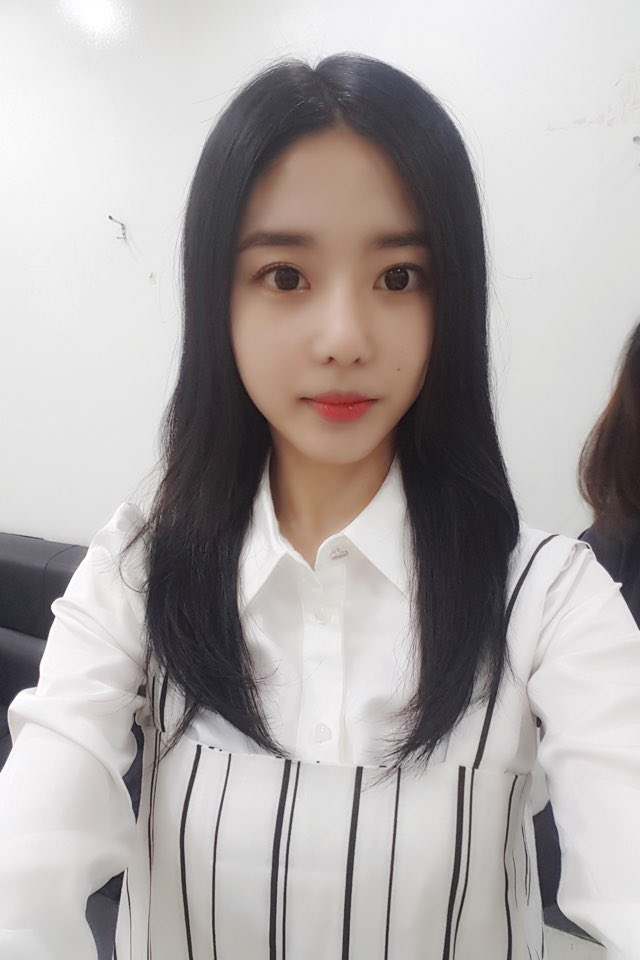 bonusbaby_twt's tweet photo. [#문희] 
오늘 복면가왕 패널로 두번 째 출연했는데요~ 또 다시 출연할 수 있어서 너무 좋았고, 녹화하는 내내 눈과 귀가 즐거운 시간이었습니다. 녹화 때 사진 올리고 가요~😊
#복면가왕 #보너스베이비 #문희 #최문희 https://t.co/0NNJtB2fql