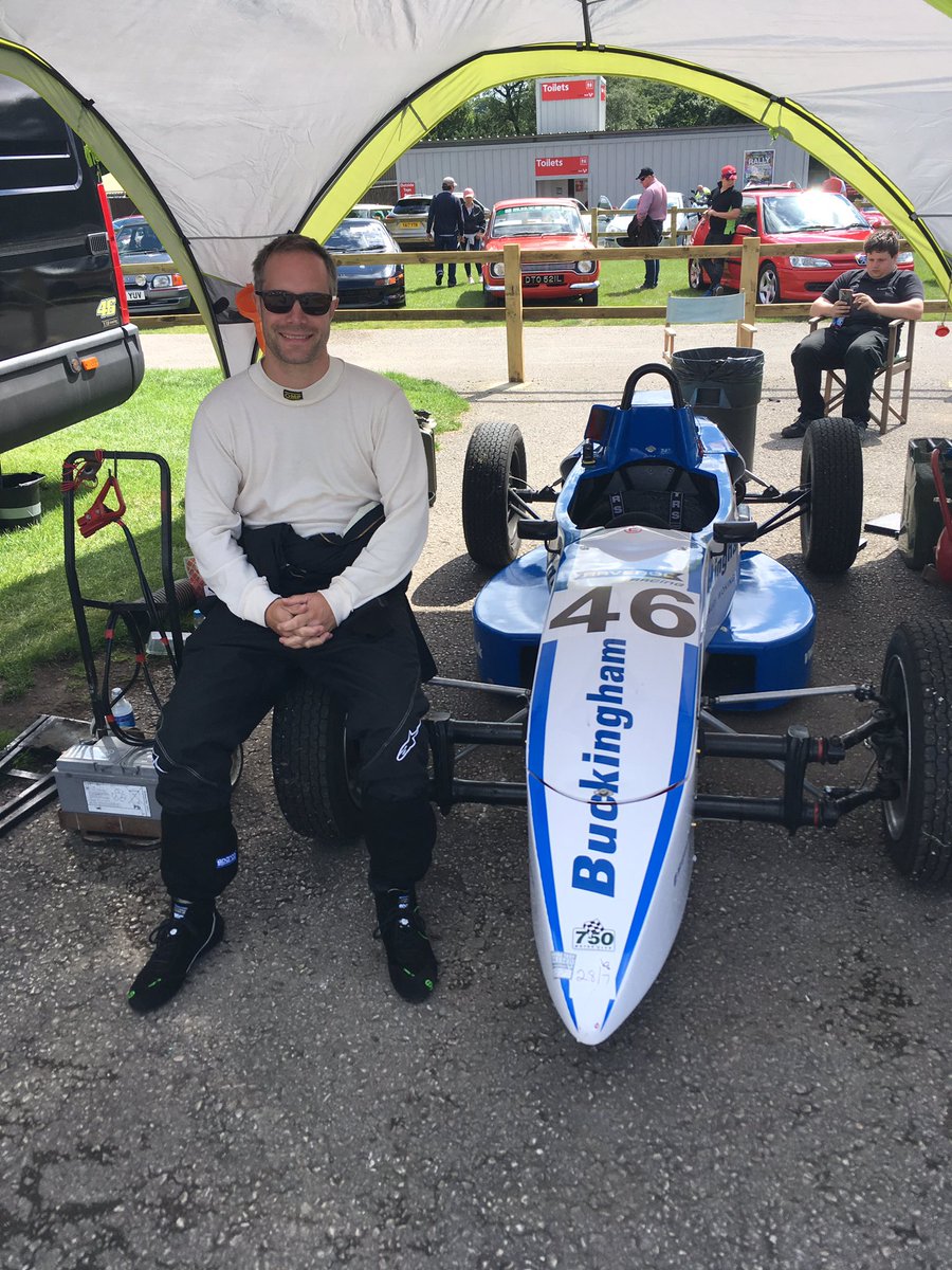 BuckinghamVW's tweet photo. On a mission today as Jake has to make up 4 places in @FormulaVeeUK festival repecharge race @CadwellPark to make final after engine probs https://t.co/Pz69wkF0hk