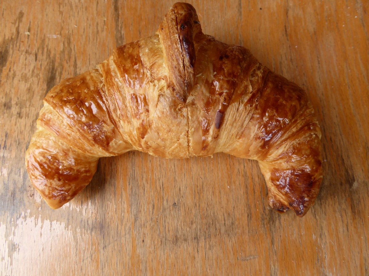 CableBakery's tweet photo. Tada! Maybe our best croissant yet + new pear and special local allotment blackcurrant conserve edition https://t.co/J725YTVFL4