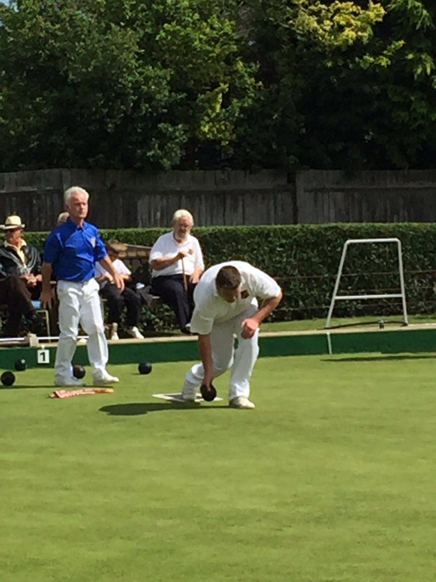 ECUBOWLSCLUB's tweet photo. Exciting final of the unbadges singles, come in Mark, you can do this https://t.co/8izQhHFbpA