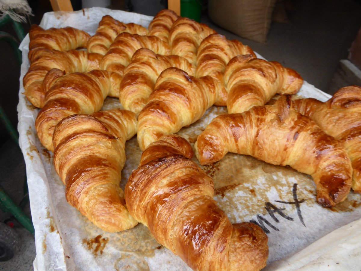 CableBakery's tweet photo. Tada! Maybe our best croissant yet + new pear and special local allotment blackcurrant conserve edition https://t.co/J725YTVFL4