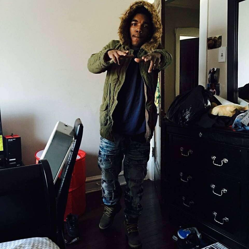 moneyboijae_'s tweet photo. 😭😭😢😢Its been two months since u been gon big bro this shit to sad😢😢😭😭#longlivekingrayray 😭😭😢😢 ��😢#inrayraywetrust #LLKRR 😥😢 #riprayski https://t.co/1H0urNldus