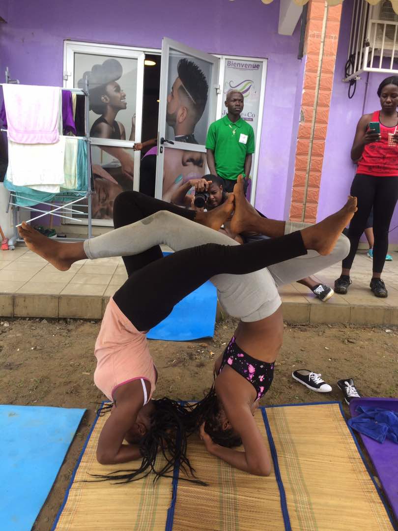 CresyCard's tweet photo. [ #SnuggUp ] La souplesse des filles de #Snuggig n'est plus à démontrer. Surtout quand elles se retrouvent pour 1e séance de #Yoga.
#Snuggig https://t.co/o0VYZEWlrR