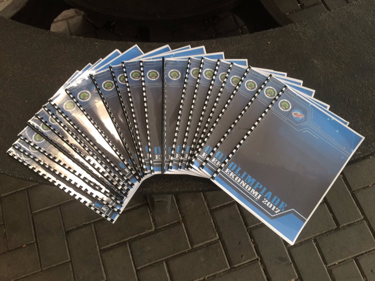 Selamat siang sahabat ekonomi
Alhamdulillah proposal sponsorship dari panitia OE 2017 udah siap disebar nih, semoga OE 2017 makin cetar ya