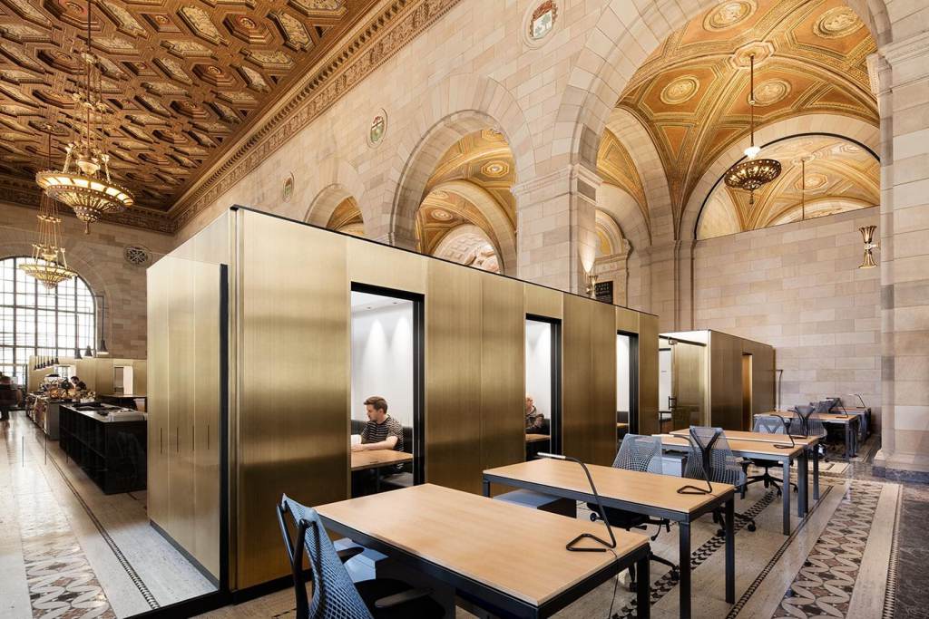 Designalmic's tweet image. Crew Collective &amp;amp; Café / Henri Cleinge ARCHITECTE designalmic.com/crew-collectiv…