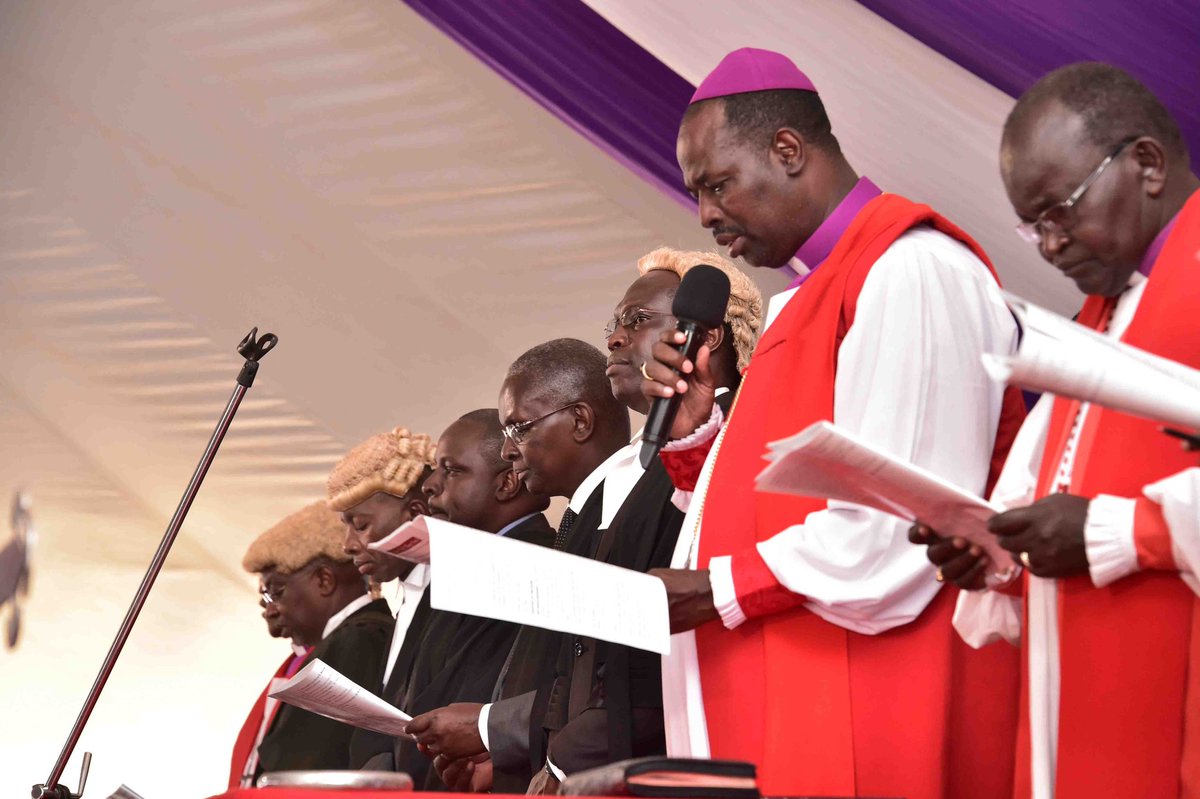 WilliamsRuto's tweet photo. Therefore, as we have opportunity let us do good to all people, especially to those who belong to the family of believers, the Lord says. https://t.co/Bgnxjblqjr