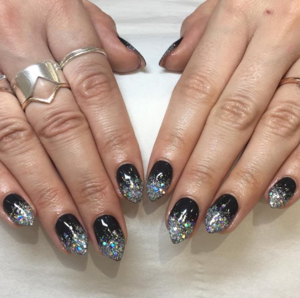 BOHEMnails's tweet photo. https://t.co/CyvRgEtTBC
#Pretty nail #designs for the fans of #black nails polish! https://t.co/nSiGIKs65O