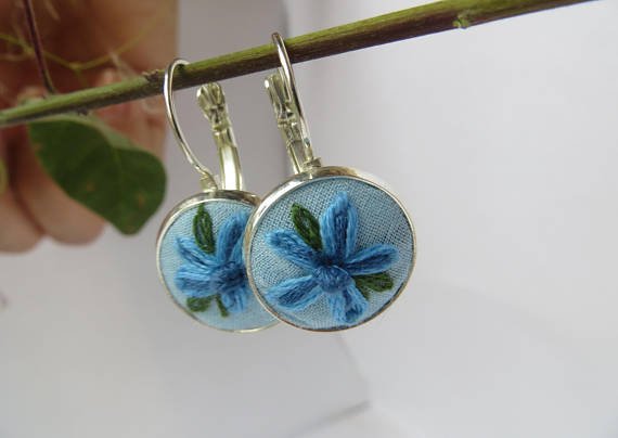 These #lovely #earrings are #OOAK. Be #unique and beautiful, #buyhandmade
etsy.com/shop/MissKonva…
#handmade
#buyearrings
#handmadeearrings