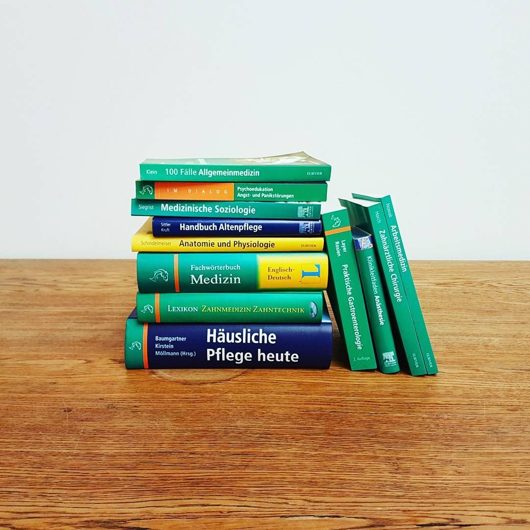billrothhaus's tweet photo. TIPP: 19. bis 21. Sept → #Bücherflohmarkt im #Billrothhaus! Medizinische #Lehrbücher, #Fachwörterbücher #Lexika https://t.co/Zjwkdh8A7N https://t.co/2b5uqcUdMa