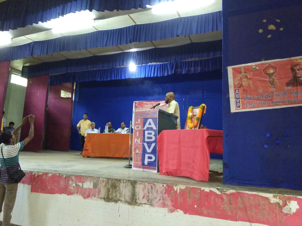 PremojyotiN's tweet photo. ABVP koilasahar unit organised a student felicitation programme at R.K.i School koilasahar https://t.co/hHbyJvKXvw