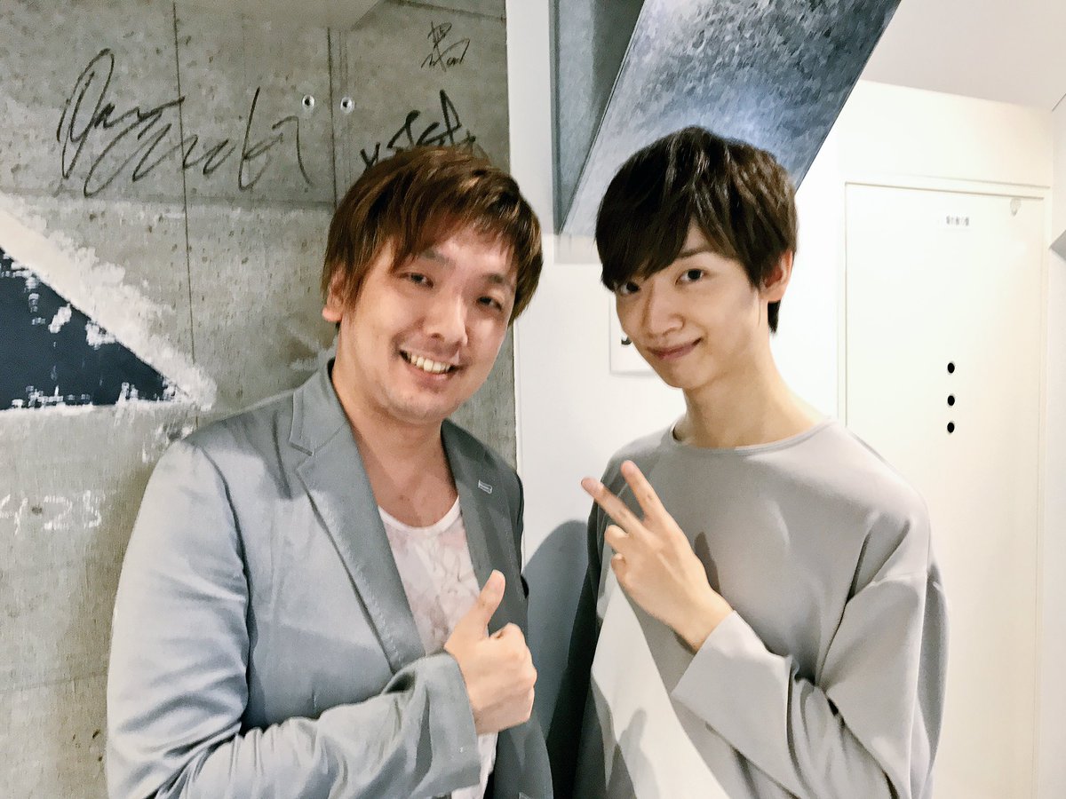 景山 将太 Shota Kageyama على تويتر 佐香智久くんのlive Tomohisa Sako Live 17 行ってきました 東京2days それぞれコンセプトを変えての豪華セットリスト とっても盛り上がって楽しかった 2日目はパリピ感出してみた よ 笑 智ちゃん5周年おめでとう