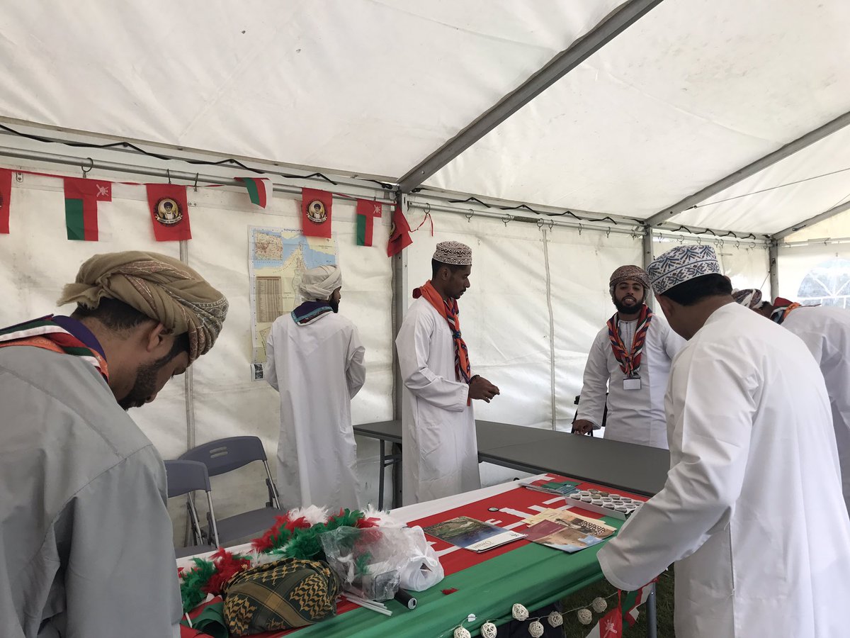 OmanCM17's tweet photo. وفد جوالة سلطنة عُمان المشارك في المخيم العالمي ال15 في جمهورية آيسلندا يستعد للاحتفال بيوم النهضة ... 
#moot2017
#iceland
@ScoutMoot2017 https://t.co/9eGgYjM3vW