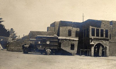 Almuhahl22's tweet photo. بداية ... #العراق_القديم ، صورة لـ مقر #بريطانيا في العراق ، الرمادي 1900 . 
للأسف العراق الشقيق عاناة كثيرا فاستعمر من 5 دول اولها بريطانيا https://t.co/2RXXeqHo86
