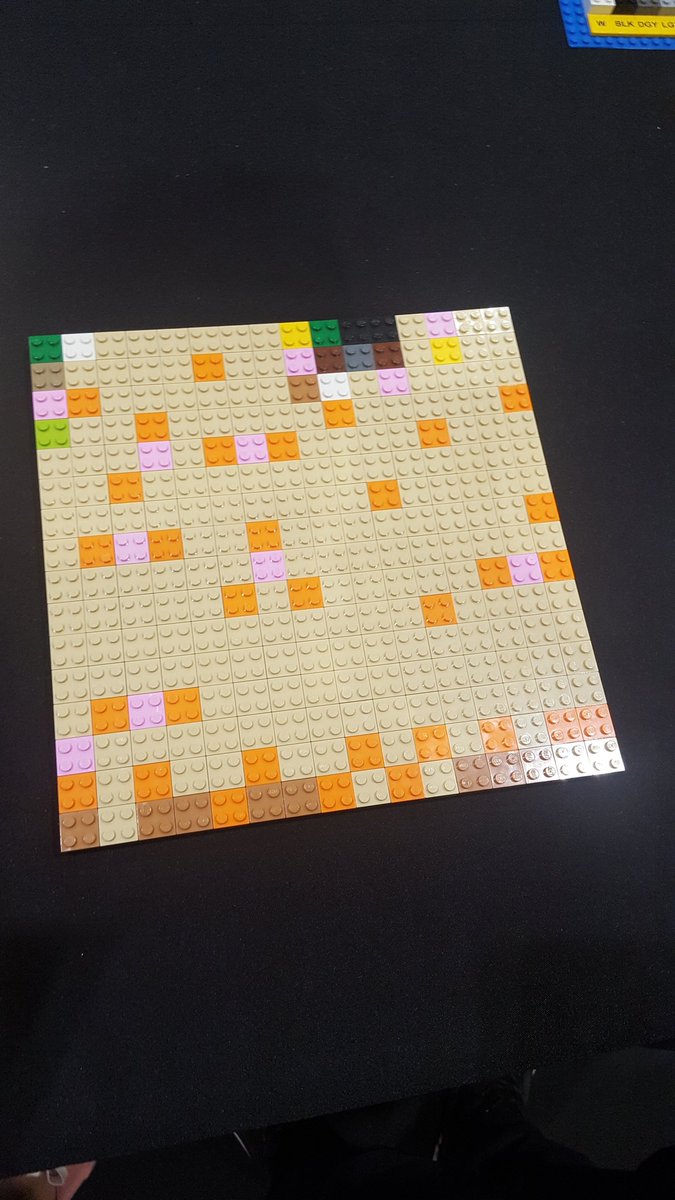 Mel_Bel's tweet photo. Ollie's mosaic at Brick Live 🙆‍♂️ #llmosaic https://t.co/NJsOWvAZKk