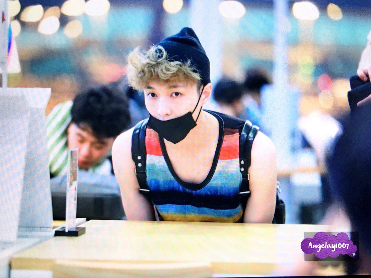 ZYXLAYMAMA's tweet photo. [PREVIEW]170730 Lay - ICN Airport (Cr: Angelay) https://t.co/90fSHioubB