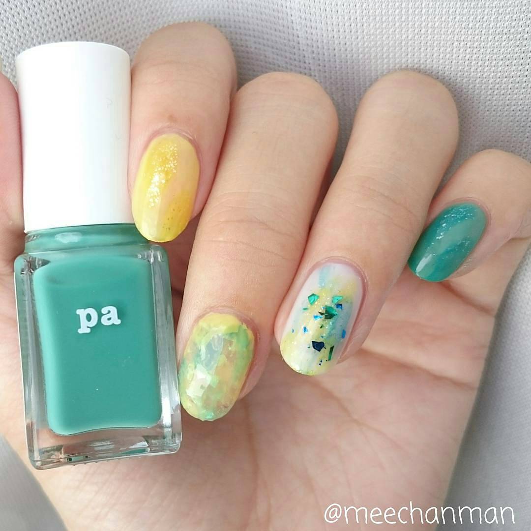yuzumamatan's tweet photo. 苦手意識のあるグリーンとイエローの組み合わせでアート風ネイルをしてみました💅✨
やっぱり難しい~😂💦
マットとキラキラの異色の組み合わせです😁🎶
詳細はブログで→https://t.co/r920BJ6ymF
#セルフネイル #ネイルホリック #SP021 https://t.co/7WEkqpCyzc
