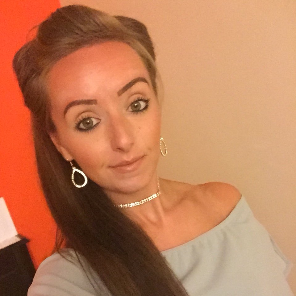 Hayley Webster tweet media