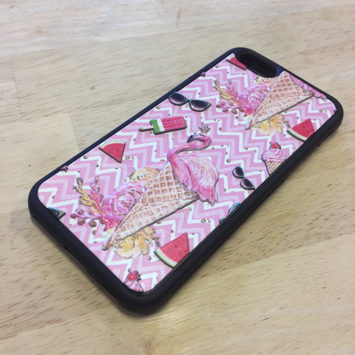 Dimension4xyz's tweet photo. Some product #experimentation going on at Dimension4! #elevatedprinting #d4mobile #summer #flamingo #smartphone #iPhone6 https://t.co/BdulGsfqkS