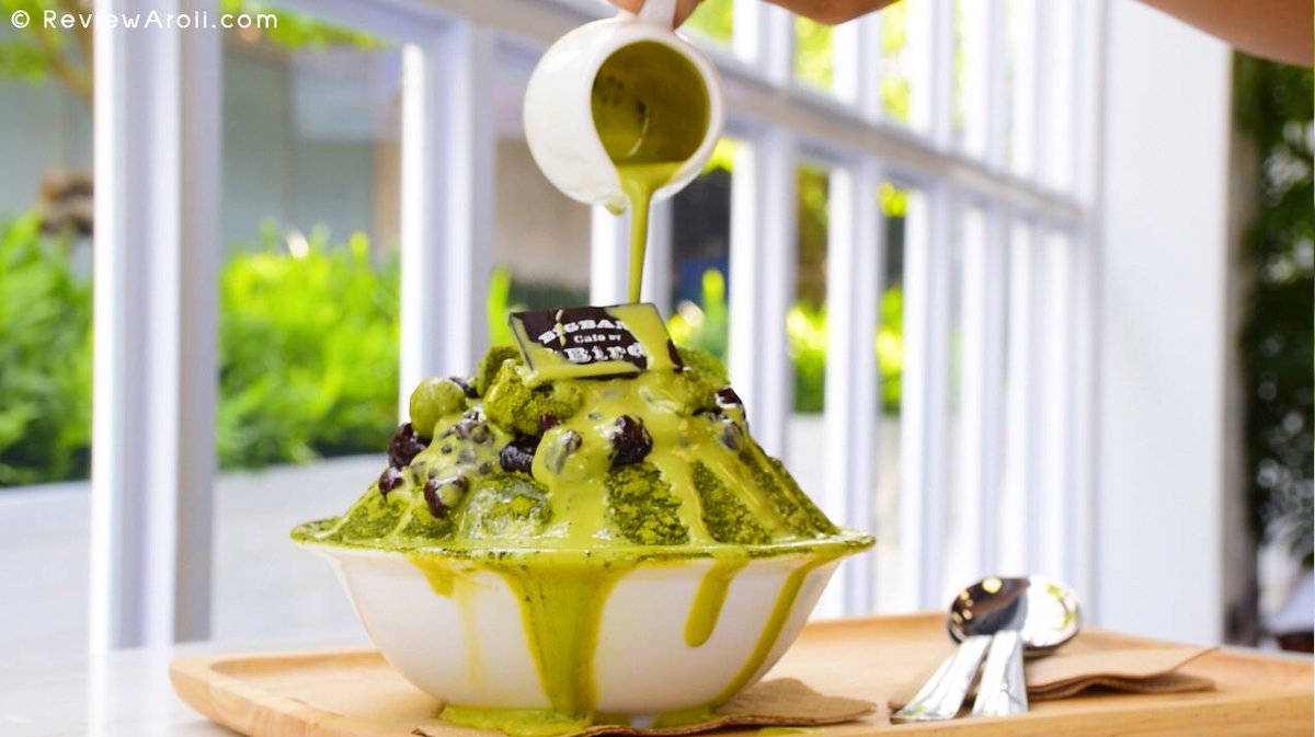ReviewAroii's tweet photo. ใครเป็นแฟนคลับวงบิ๊กแบง+ชอบทานบิงซู แนะนำให้มาลอง Matcha Red Bean &amp; Mango Bingsu ร้าน Bigbang Cafe คาเฟ่น่ารักๆ สไตล์เกาหลีที่ห้าง SHOW DC https://t.co/x8HvKPbC9c