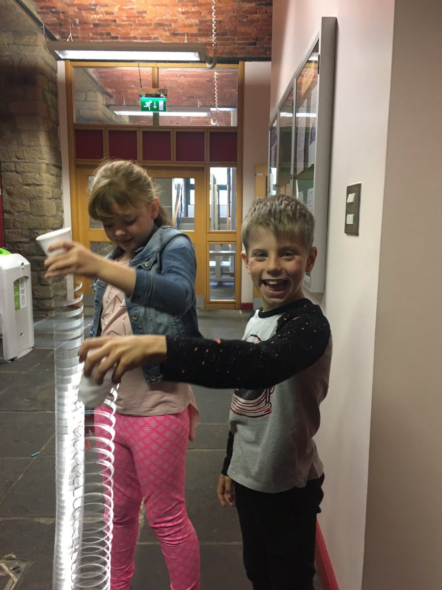ruthlomas1's tweet photo. #IETOpenHouse so much fun #HudUni https://t.co/0ULCsmZPLu