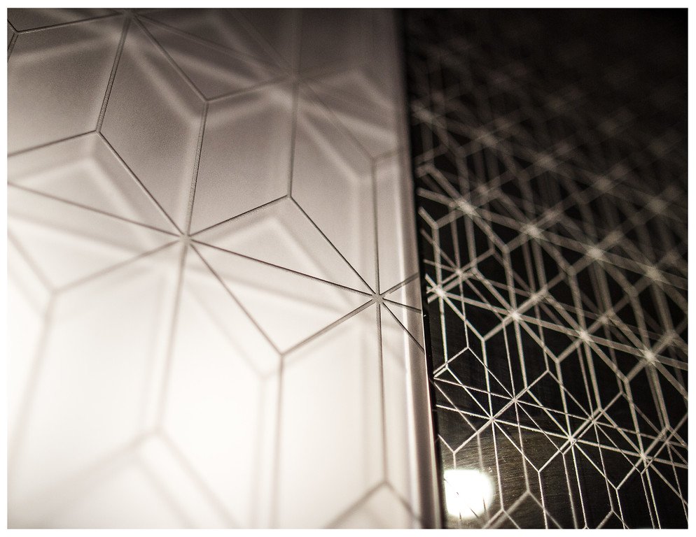 CarvartGlass's tweet photo. Multiple textures and patterns from #CARVART allow #designers to create unique and unforgettable glass installations https://t.co/OncL5uq3t1 https://t.co/sthXpS5b5J