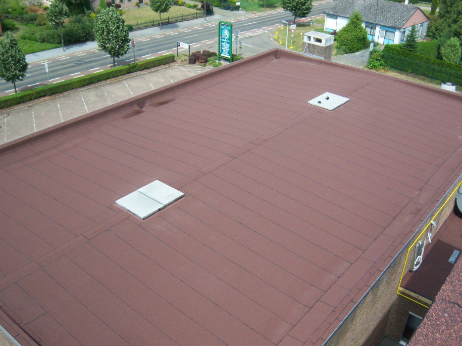 Need some Friday reading? Discover the benefits of SBS modified bitumen in our SOPRAVOICE article. ow.ly/ZHRs30dO8df