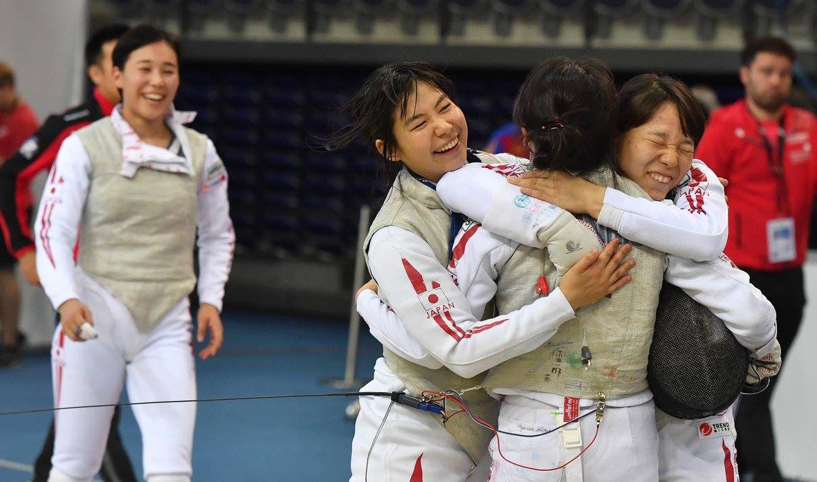 ট ইট র トレンドマイクロ 続報 フェンシング世界選手権 団体戦 去る25日 26日にドイツのライプツィヒで開催された フェンシング世界選手権の団体戦において女子サーブルの日本チーム 青木選手 田村選手 福島選手 江村選手 が４位になりました 現地