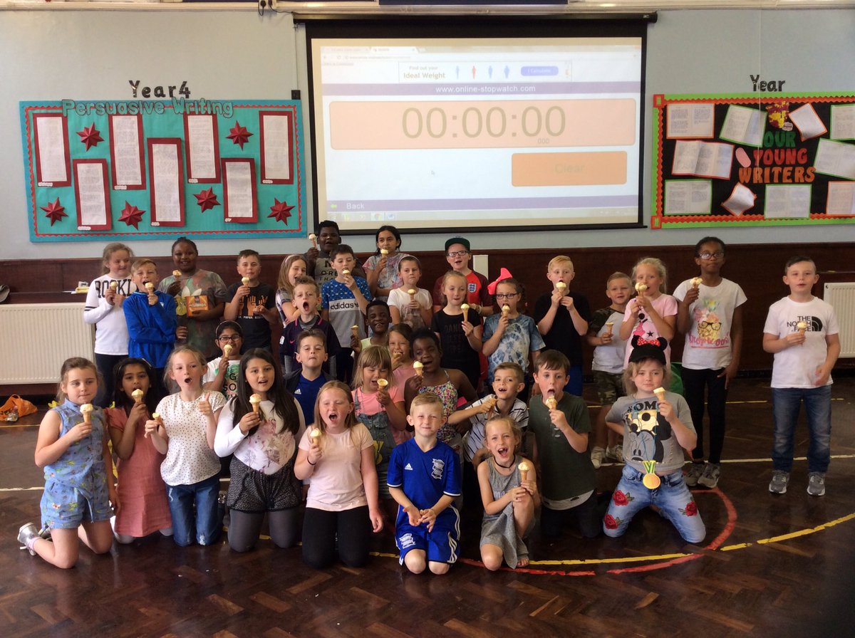 StBernsPrimary's tweet photo. All scream for ice cream π¦ #Summerclub2017 https://t.co/7whIVgb1eS