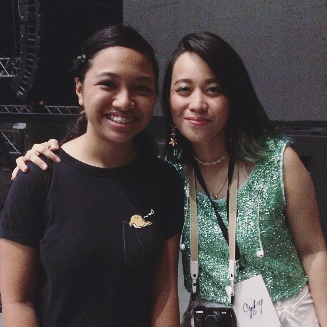 niquole_leitch's tweet photo. Can't believe it's already been a week 😄✨✨✨
#OhWonderMNL 
also, thanks to @sophiadj_  for taking a picture of me with @reeseypeasy 😄 https://t.co/QUq1NzHHA5