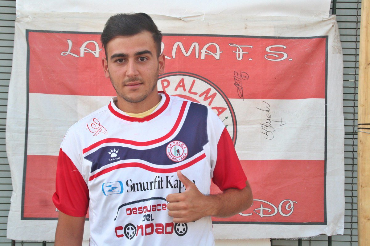 LaPalmaFS's tweet photo. 📢 NOTICIA | PRIMER EQUIPO 
📌 @isabelotj94 y Cristofer Pérez nuevos fichajes del Smurfit Kappa ⚽
👉 https://t.co/Ei08YzKJKs https://t.co/BEYKXMnHA9