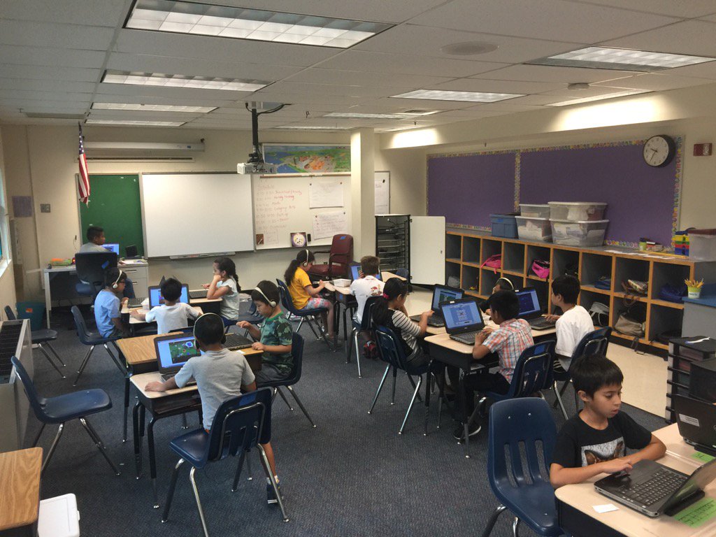 M_Allex's tweet photo. Friday fun learning with Dreambox! #mathskills #funmathlearning @longbranch_es https://t.co/2VNOQK1nWb