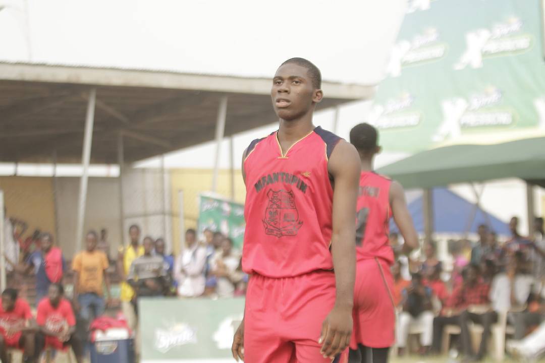 hyperactive_gh's tweet photo. MVP! Aboagye of Mfantsipim School ⚫🔴⚫🔴 #SpriteBall10🏀🏀
#SpriteBall11 https://t.co/12IGdOv9yS