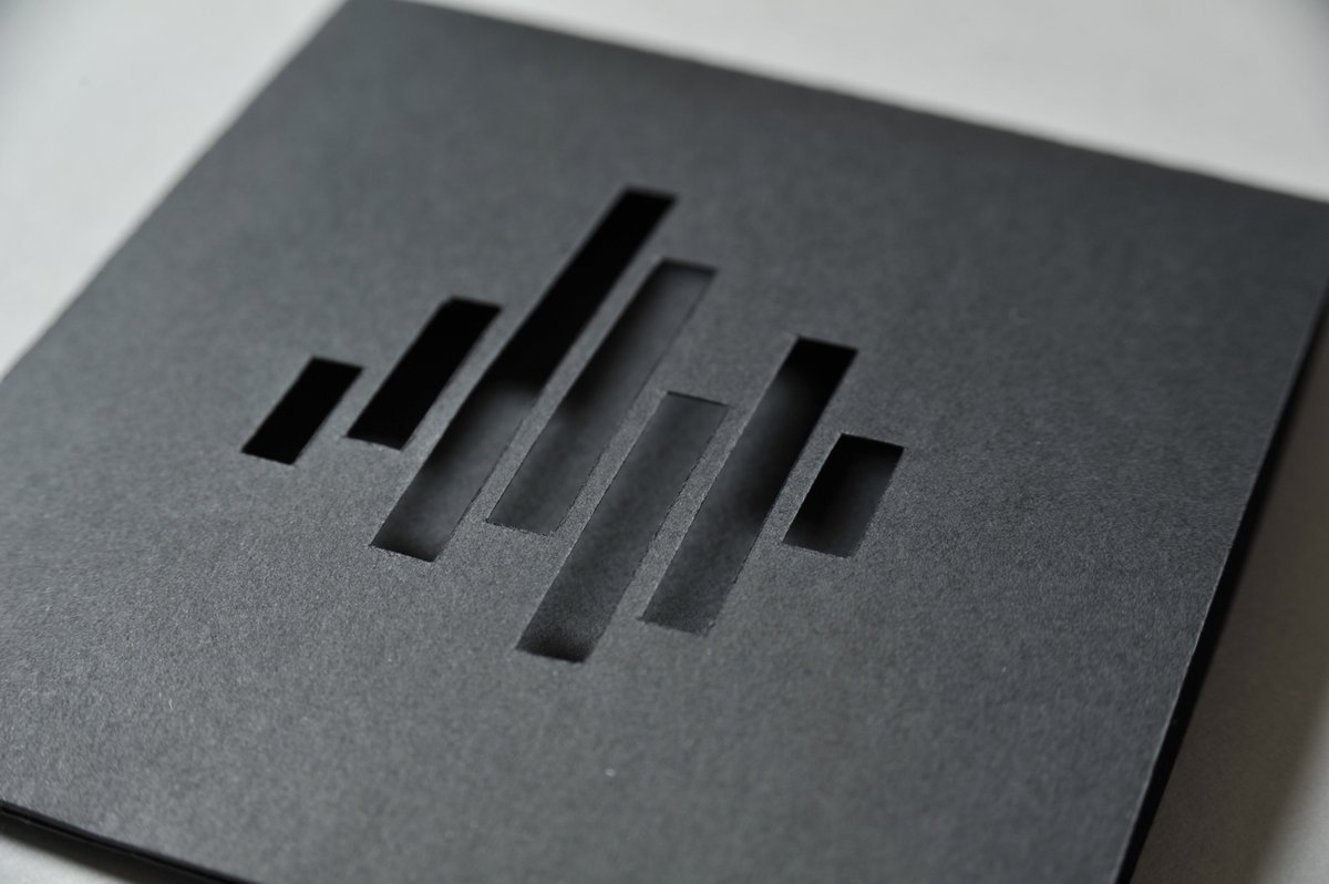 tenhousedesign's tweet photo. Laser cut packaging design 😍 #simpleyetbeautiful #packagingdesign #lasercut #packaging #design #creative #graphic #tenhousedesign https://t.co/9uou6bet5P