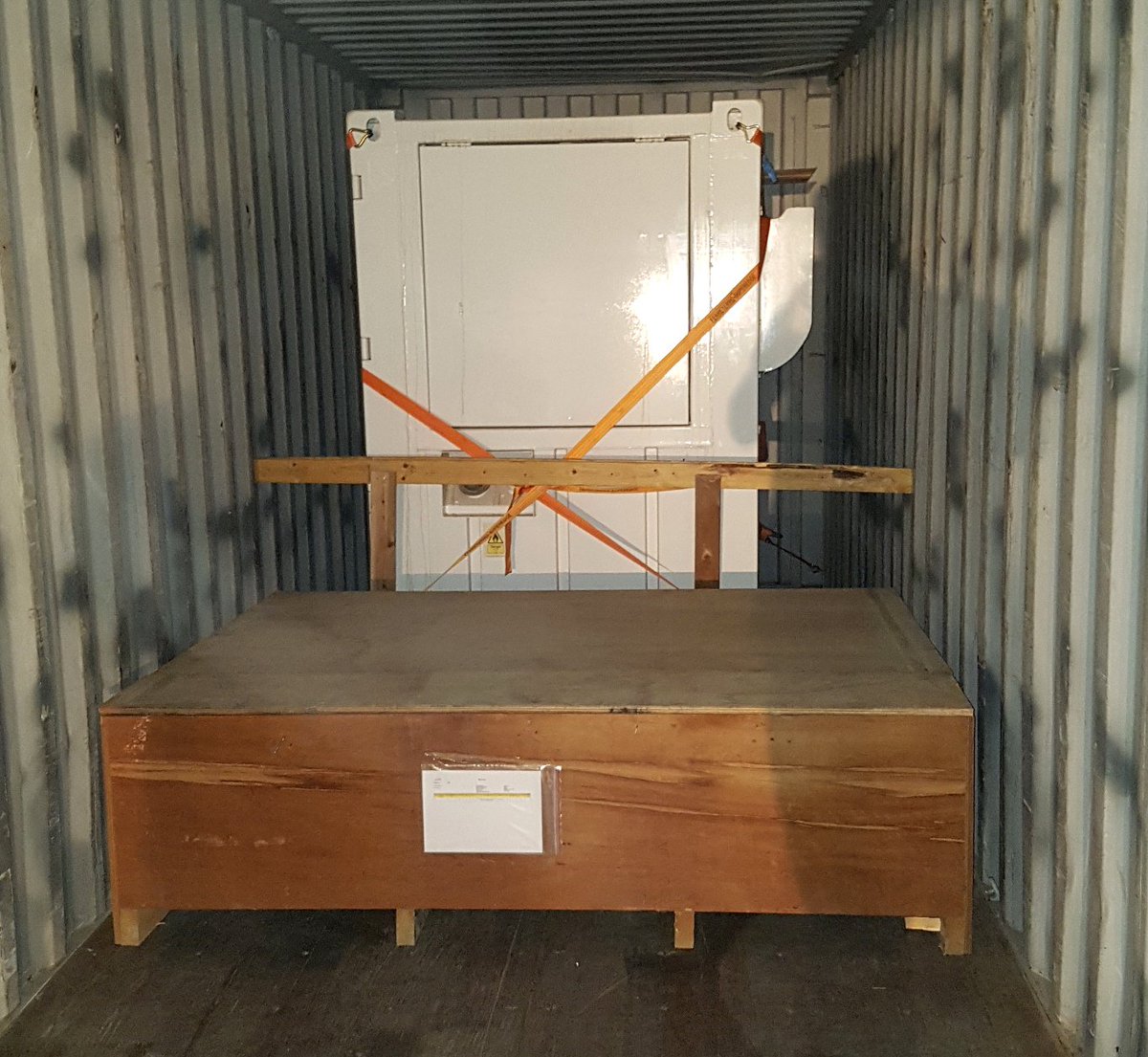 HybridEnergyLtd's tweet photo. ☀️Another HES4 loaded and on the way to Kenya! https://t.co/bbY6R04GYi
