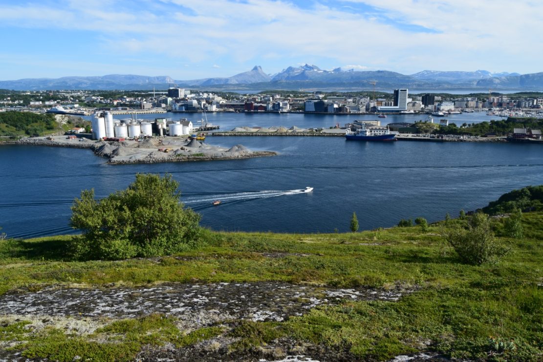 TursidenNO's tweet photo. #Bodø sett fra Lille Hjertøya #Brvasstindene #Hav #Hjertya #Landskap https://t.co/L9GDbKdSqq https://t.co/OVBpMOlYND