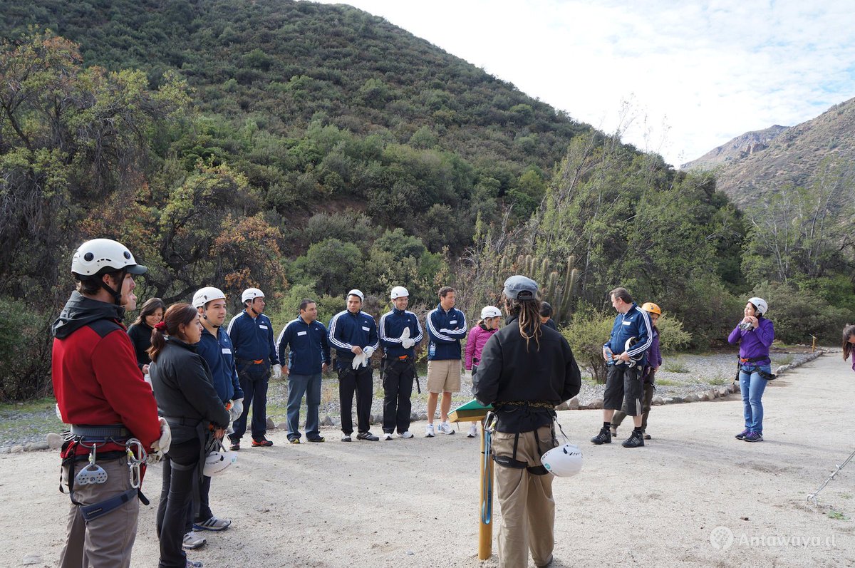 CatalystChile's tweet photo. Algunos beneficios del #teambuilding:
-motivación de los colaboradores
- mejora del ambiente de trabajo.
-mayor creatividad.
¡Contáctanos! https://t.co/R9YZmzVDaM