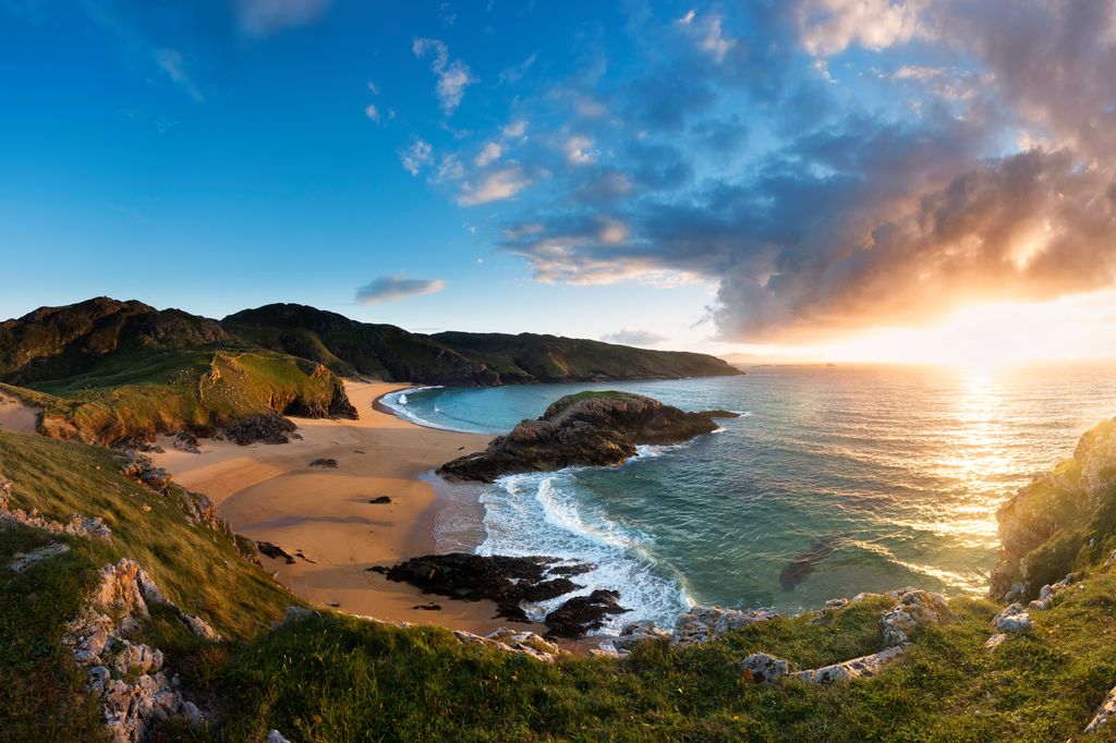 TInordics's tweet photo. The road signs won't lead you here. But once you find the way, well...you'll want to keep this place to yourself too! π
π· Murder Hole Beach https://t.co/086r33y3Ht