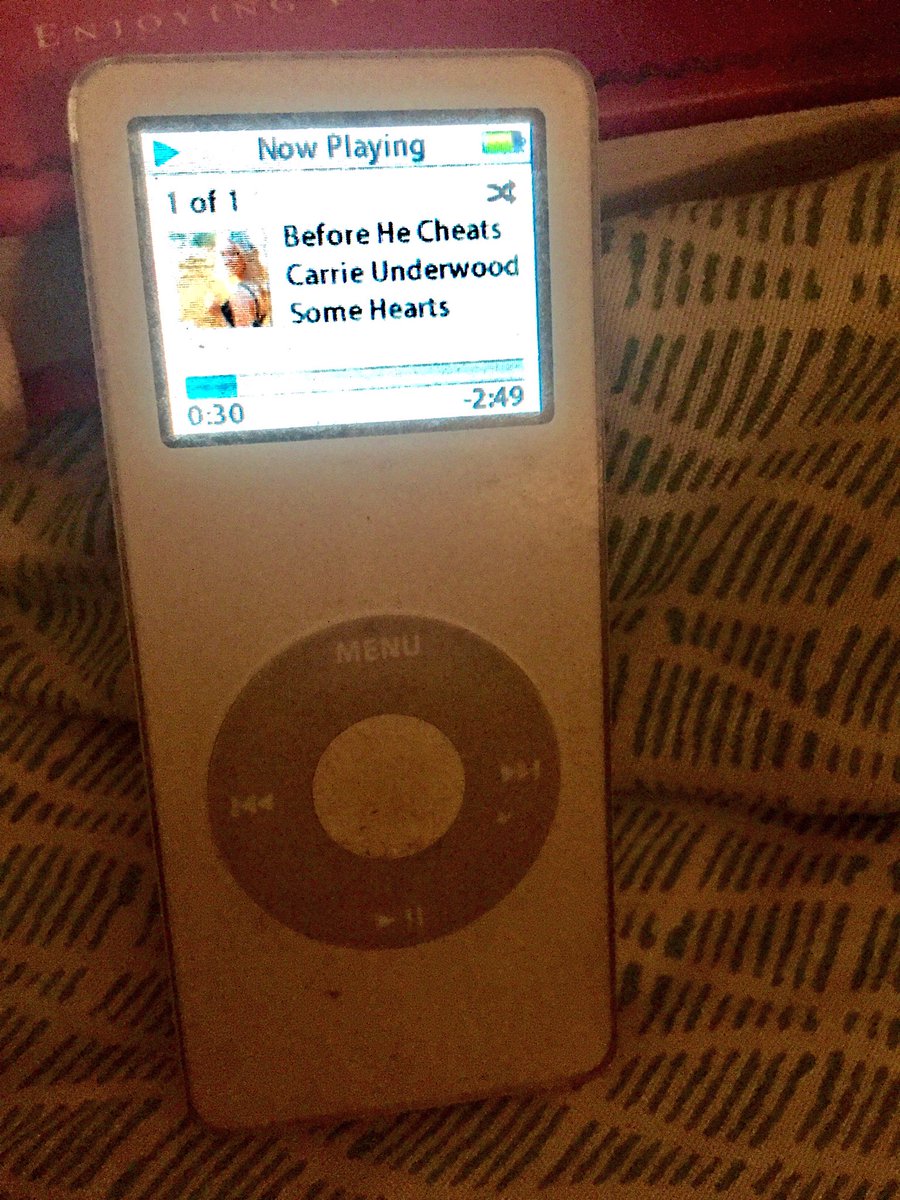 SamanthaCortese's tweet photo. #RIPNano The last song playing on my Nano. My mom found it in my room this morning. https://t.co/XH3NRPpa3R